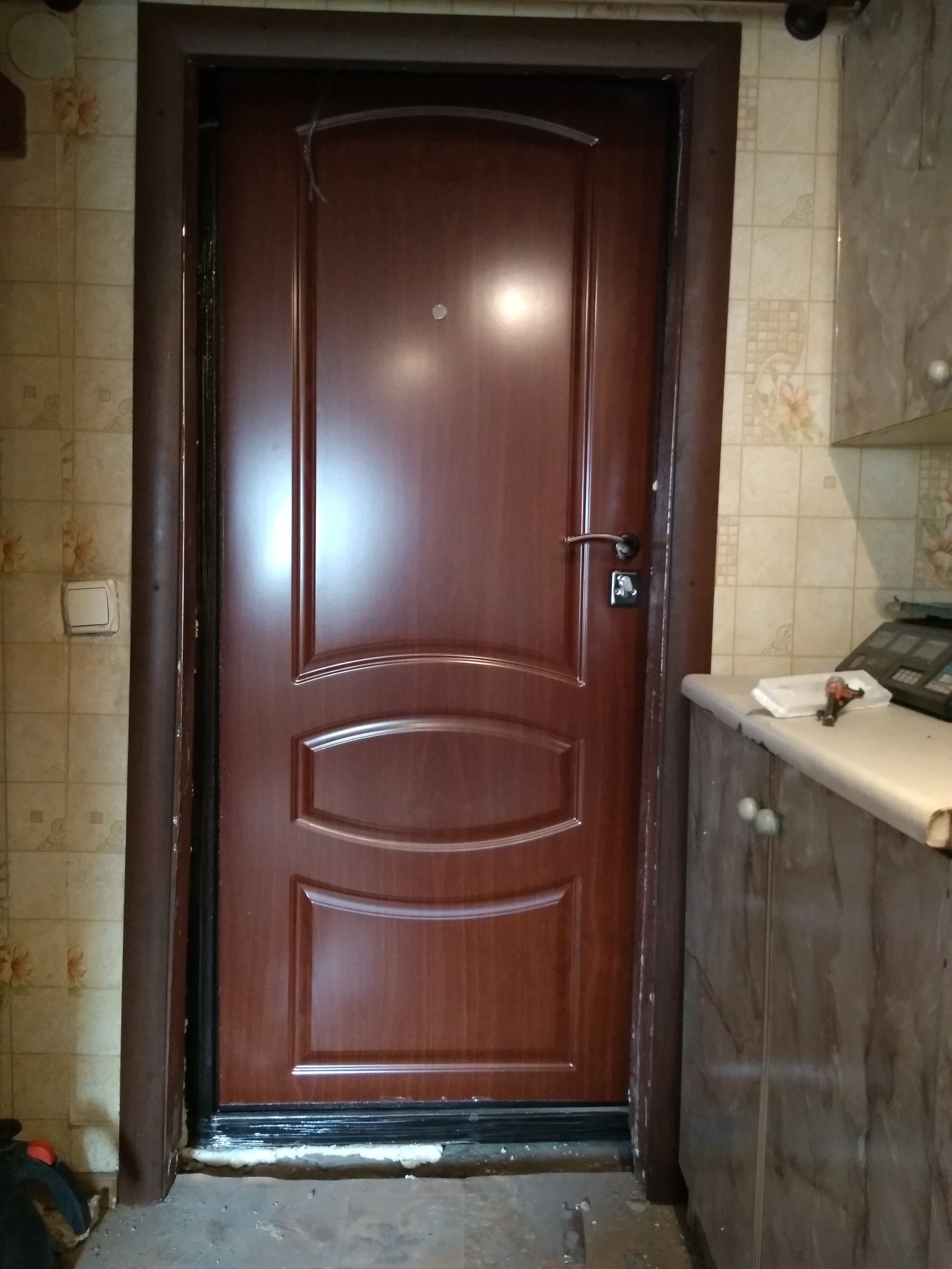 Дверь в квартире